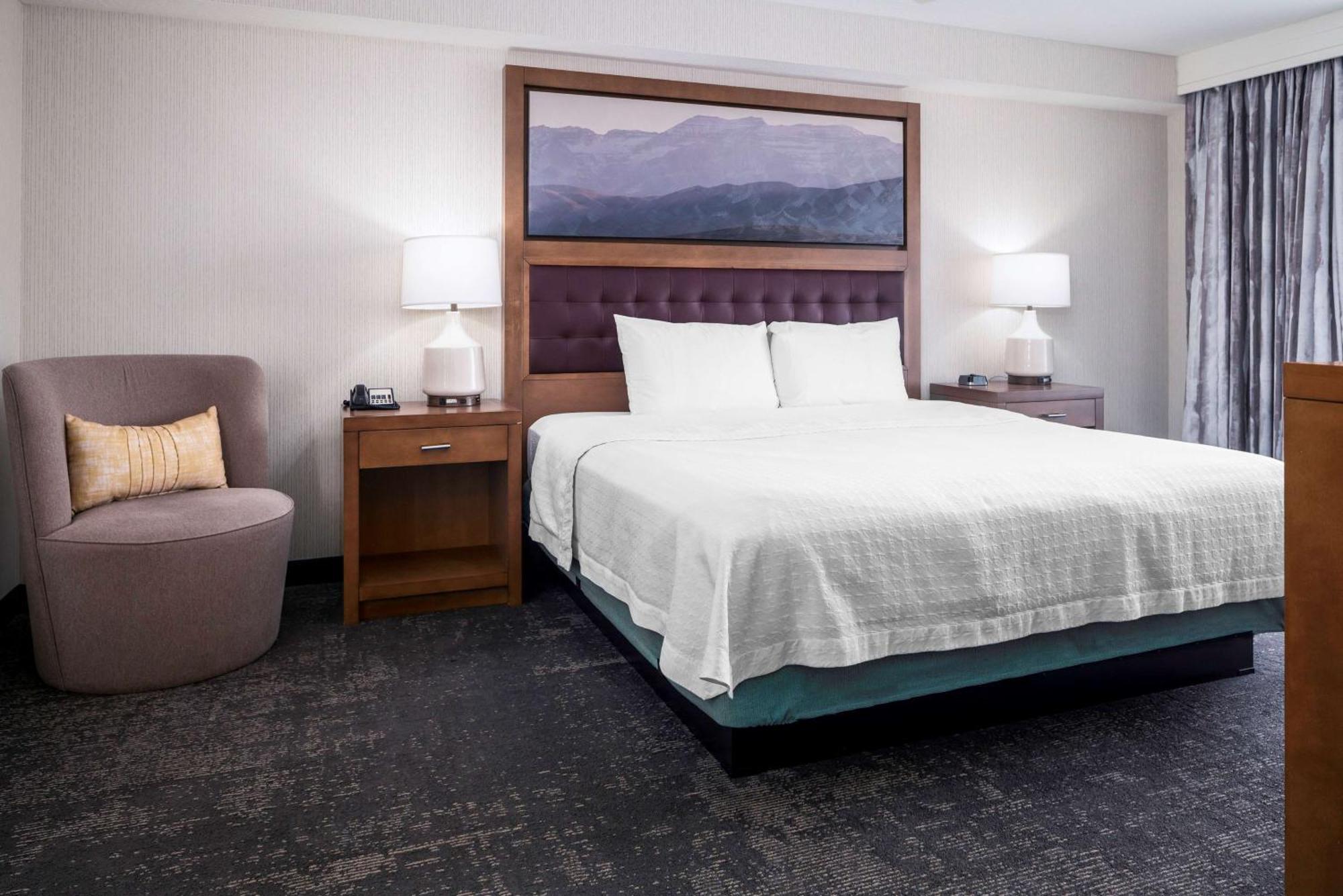 Hotel Homewood By Hilton Salt Downtown