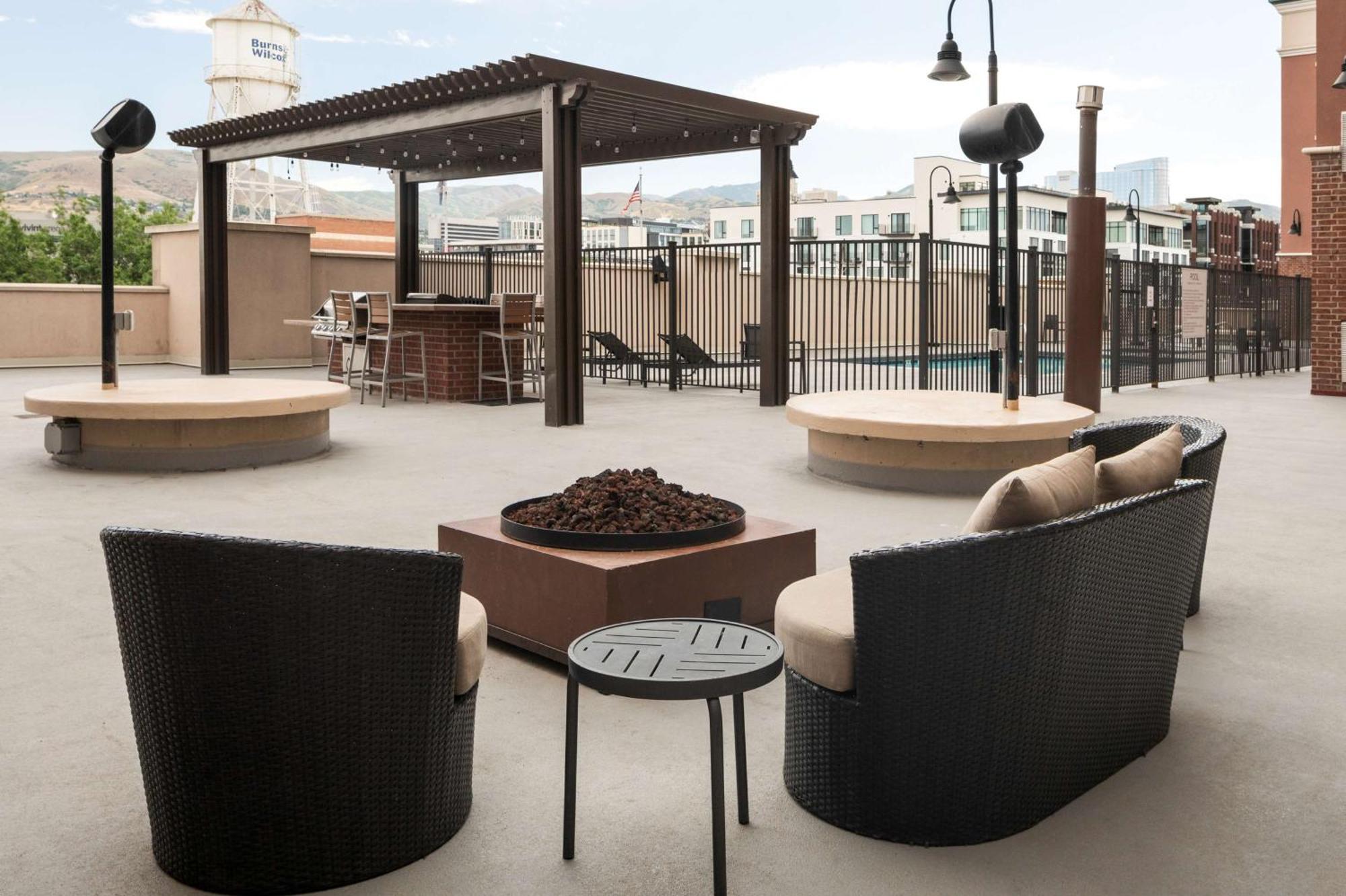 Homewood By Hilton Salt Downtown Hotel