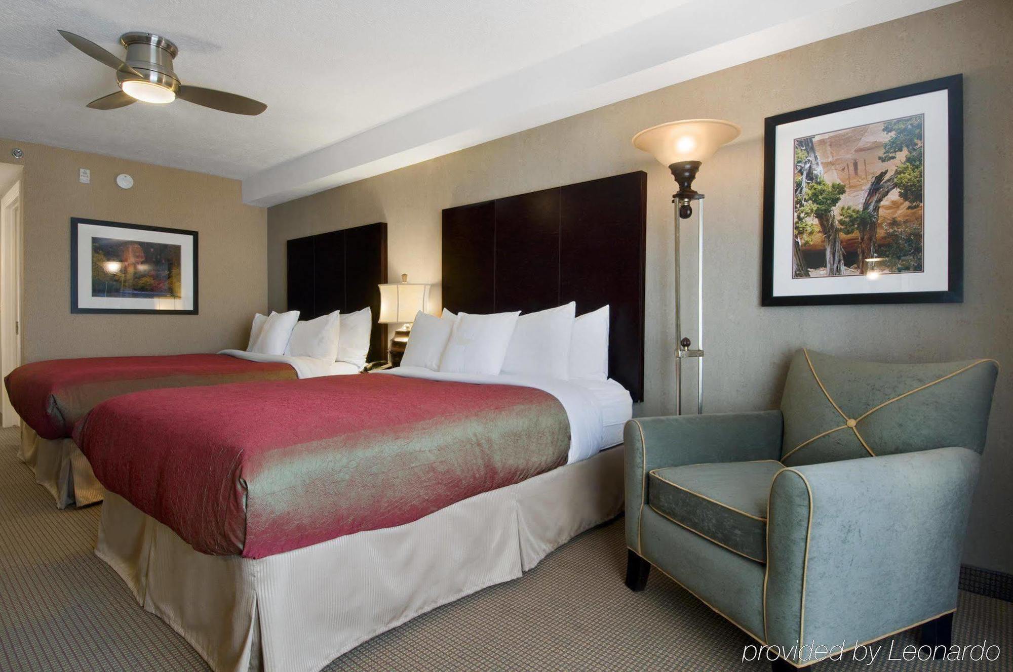 Hotel Homewood By Hilton Salt Downtown 3*